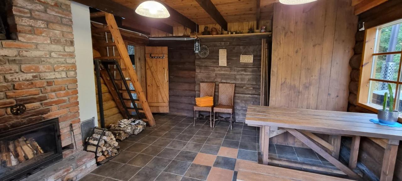 Atsikivi Puhketalu Hotell Häädemeeste Exteriör bild