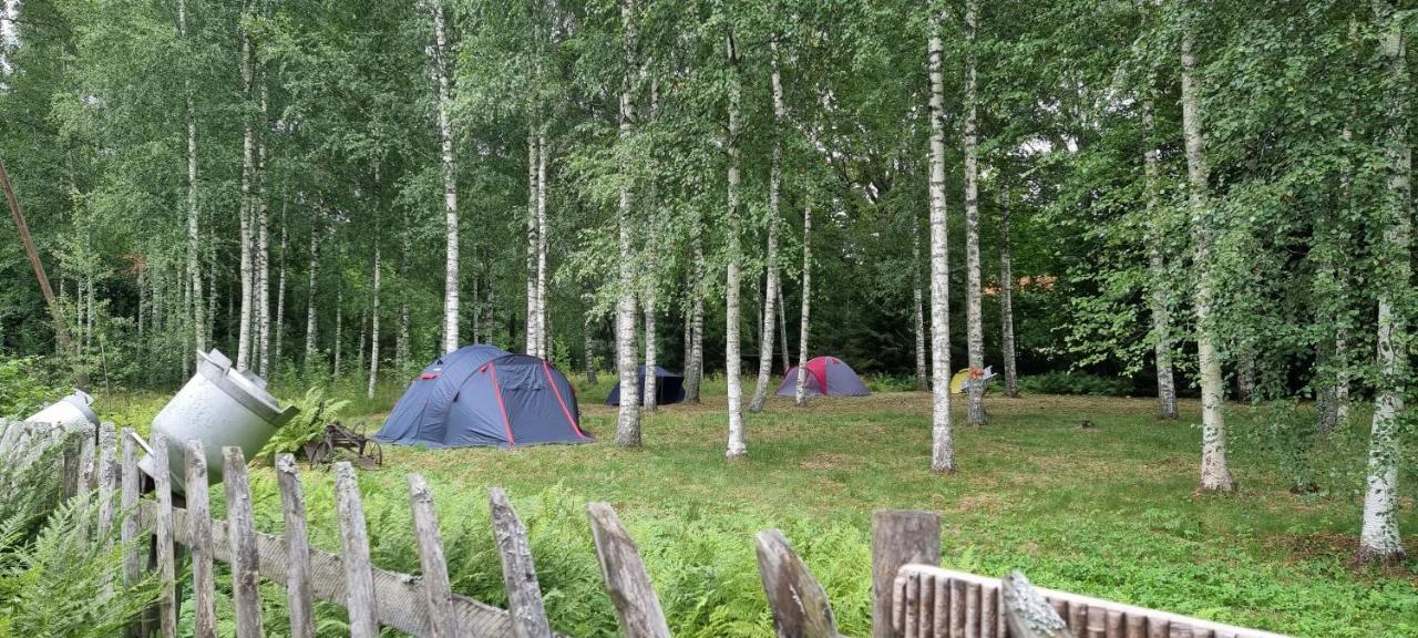 Atsikivi Puhketalu Hotell Häädemeeste Exteriör bild