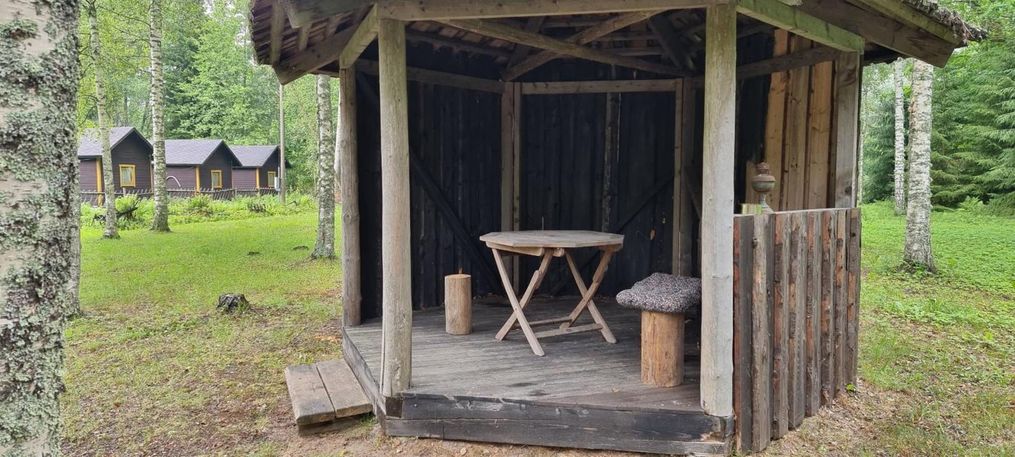 Atsikivi Puhketalu Hotell Häädemeeste Exteriör bild