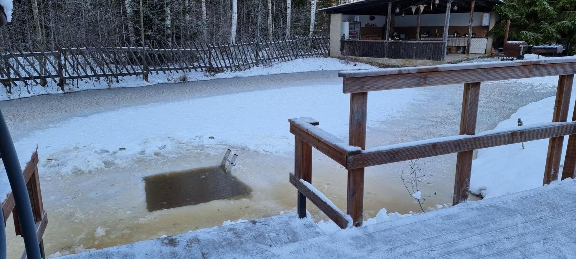 Atsikivi Puhketalu Hotell Häädemeeste Rum bild