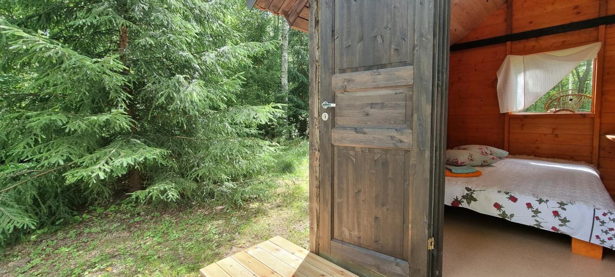 Atsikivi Puhketalu Hotell Häädemeeste Rum bild