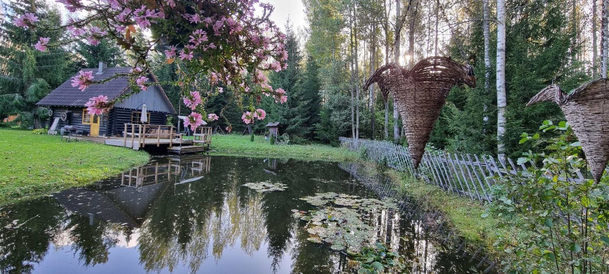 Atsikivi Puhketalu Hotell Häädemeeste Exteriör bild